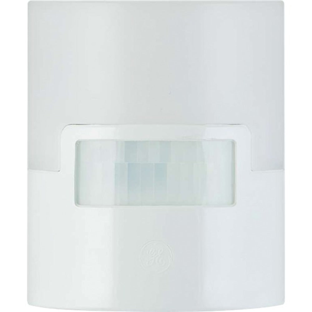 GE(R) 12201 UltraBrite(TM) Motion-Activated LED Night-Light